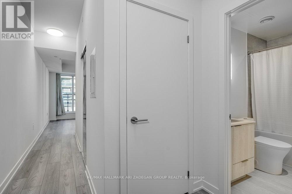 716n - 120 Broadway Avenue, Toronto (Mount Pleasant West), Ontario  M4P 1V7 - Photo 4 - C12501874