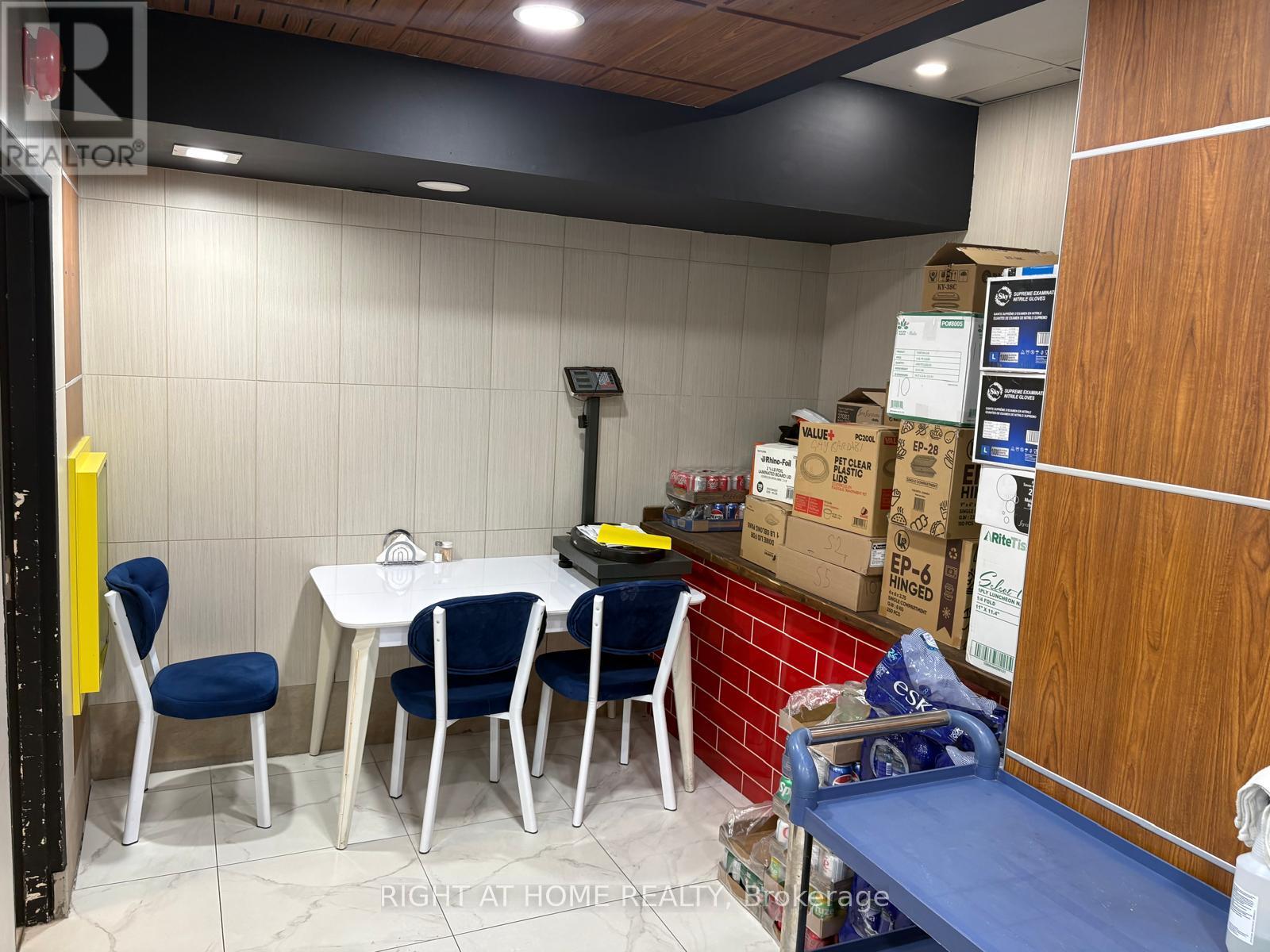 1807 Eglinton Avenue W, Toronto, Ontario  M6E 5A5 - Photo 15 - C12501890