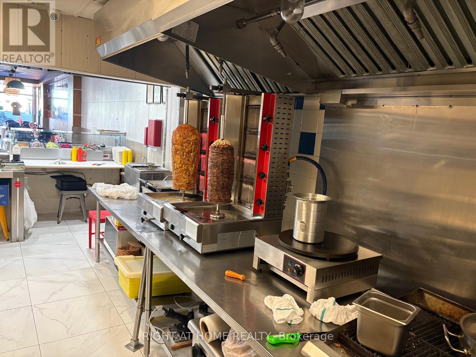 1807 Eglinton Avenue W, Toronto, Ontario  M6E 5A5 - Photo 27 - C12501890