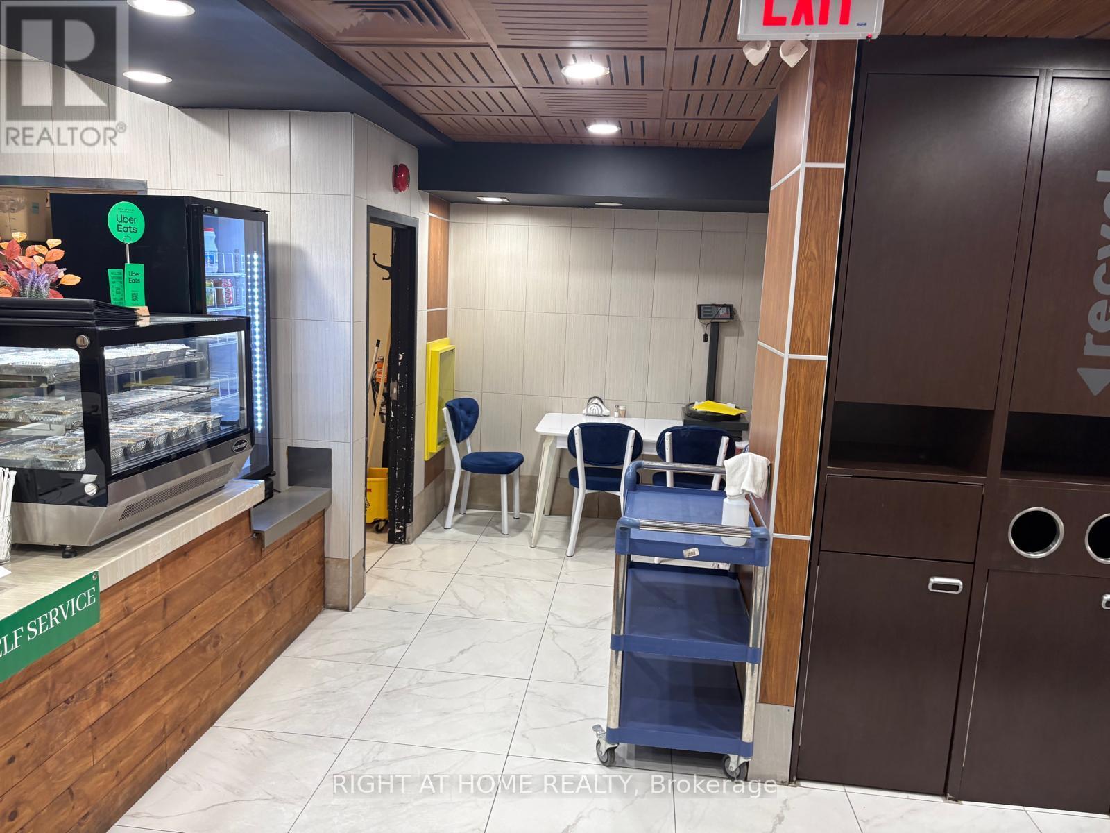 1807 Eglinton Avenue W, Toronto, Ontario  M6E 5A5 - Photo 28 - C12501890