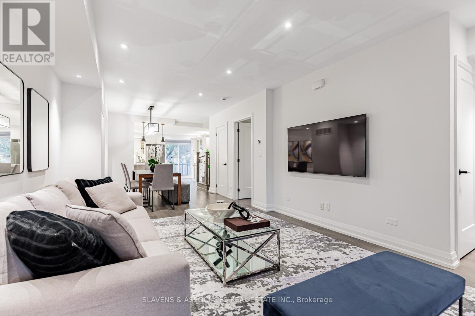 111 Cedric Avenue, Toronto, Ontario  M6C 3X7 - Photo 8 - C12501902