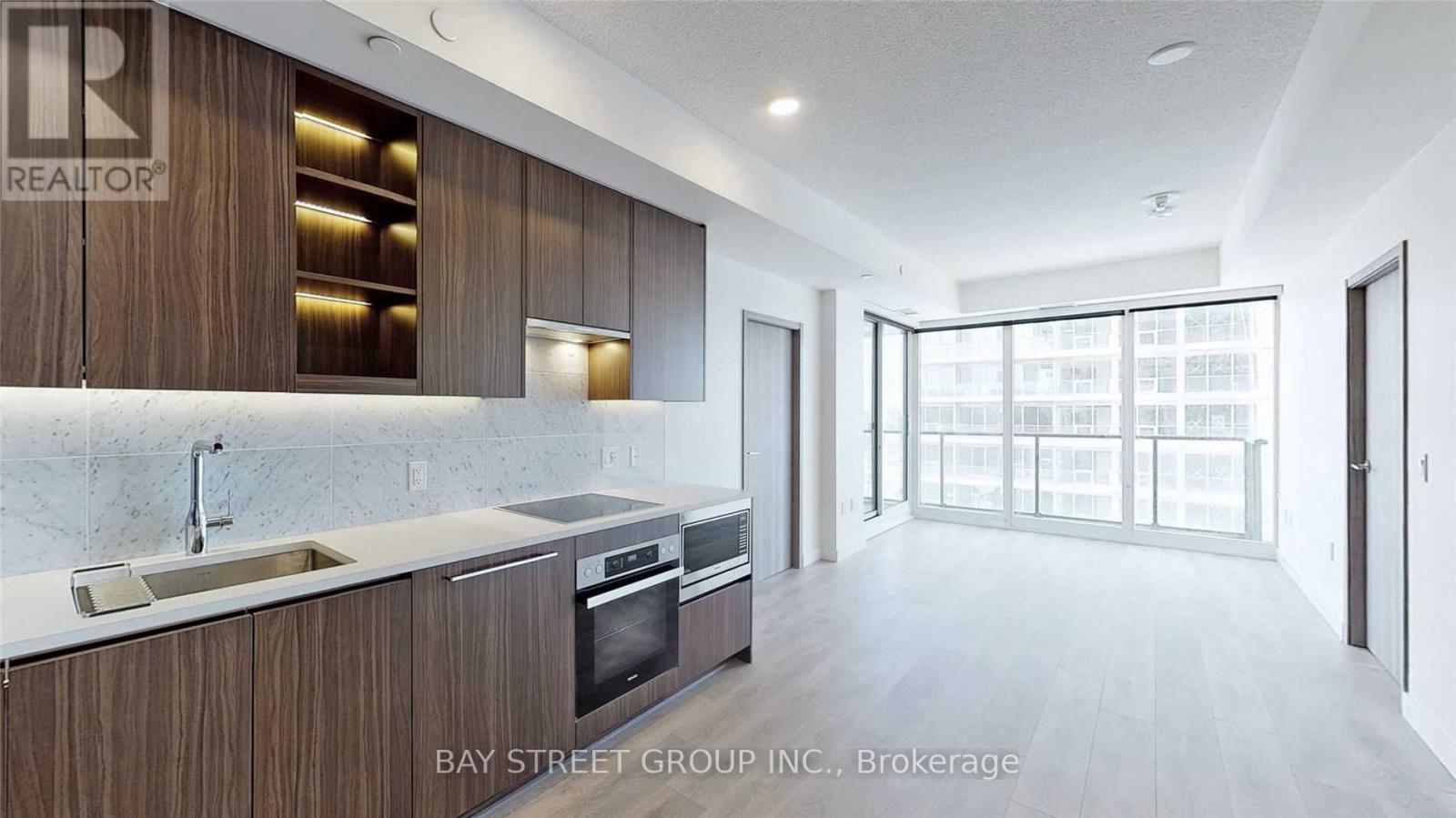 1212 - 95 MCMAHON DRIVE, Toronto, Ontario