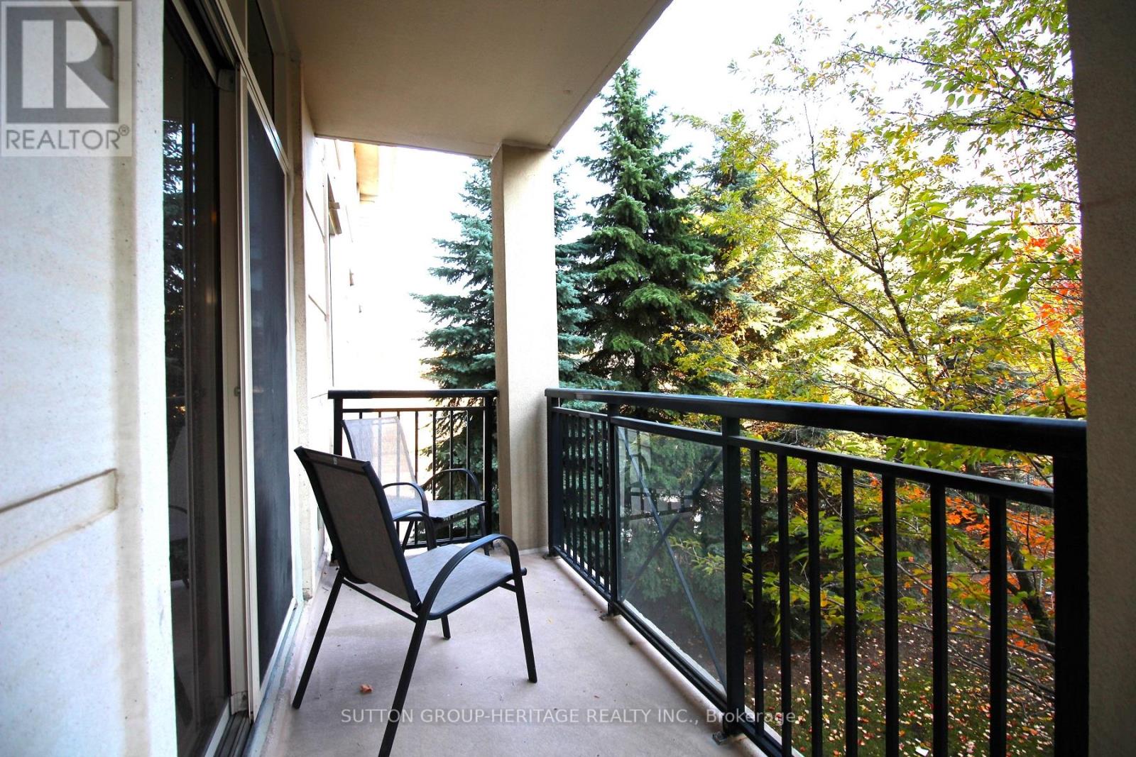 211 - 1105 Leslie Street, Toronto, Ontario  M3C 4G9 - Photo 8 - C12501918