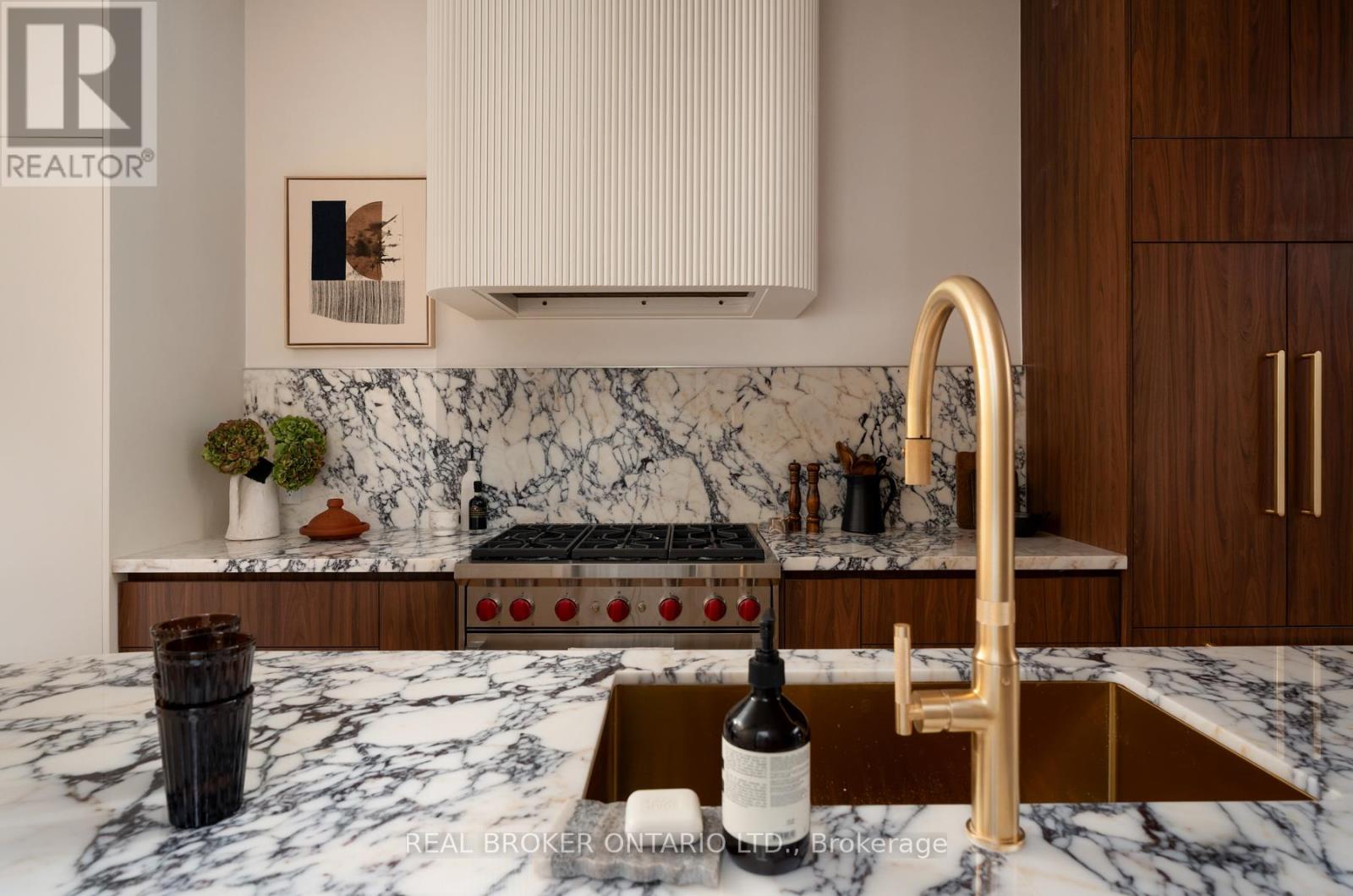 256 Major Street, Toronto, Ontario  M5S 2L6 - Photo 17 - C12502034