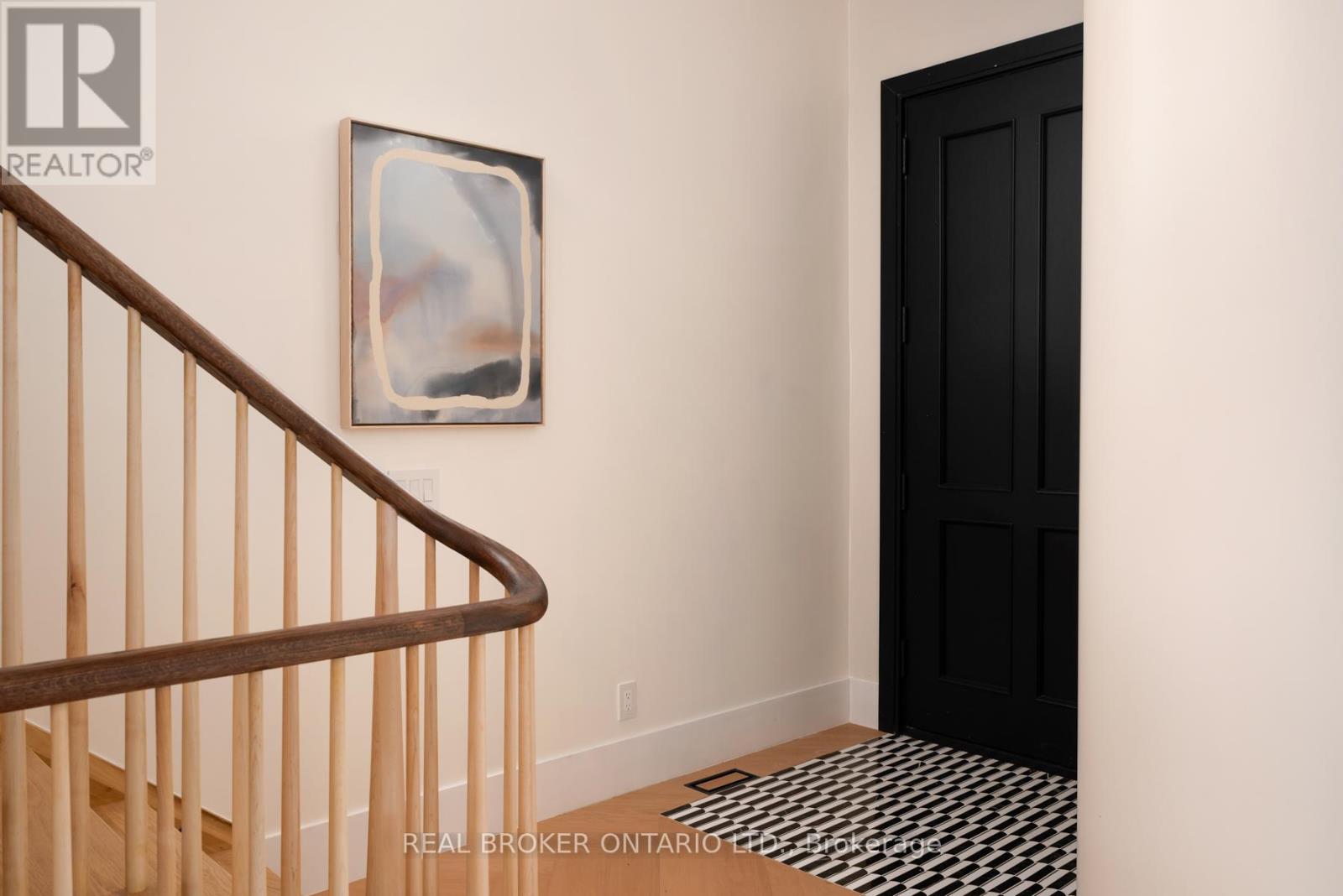 256 Major Street, Toronto, Ontario  M5S 2L6 - Photo 4 - C12502034