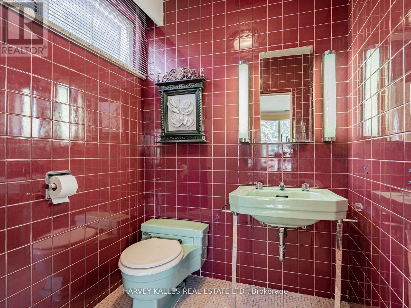 15 Ridelle Avenue, Toronto, Ontario  M6B 1H5 - Photo 25 - C12502038