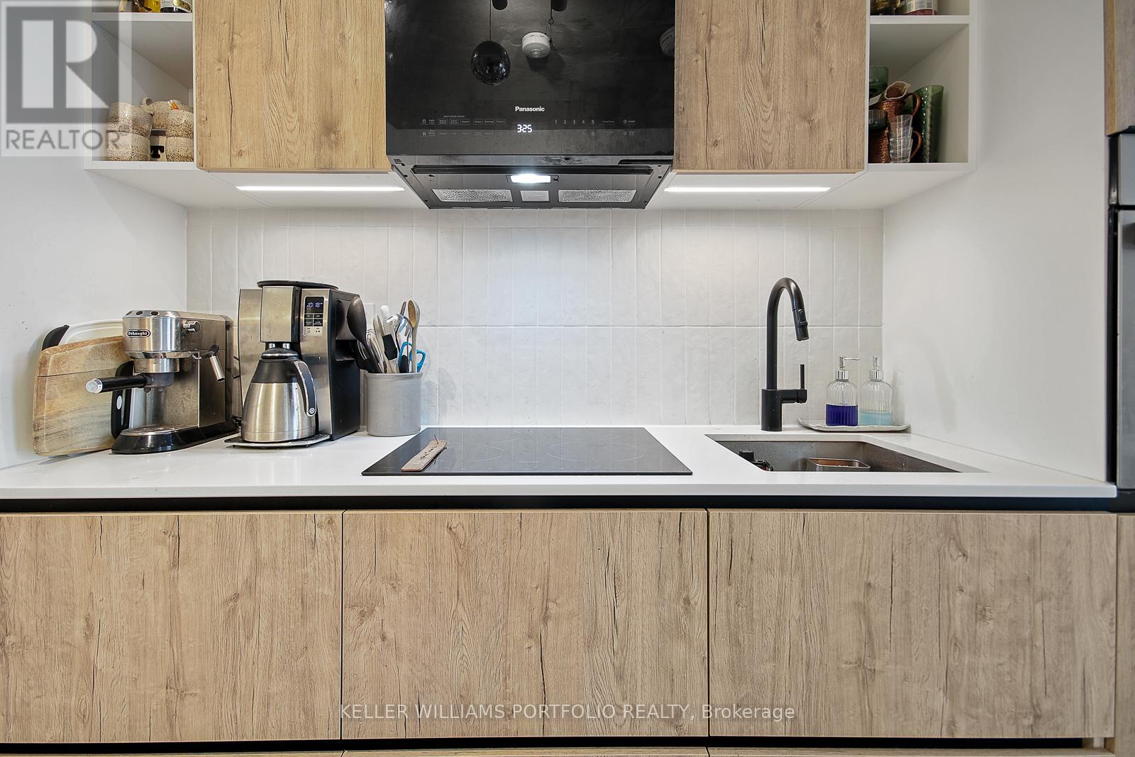 603 - 2 Augusta Avenue, Toronto, Ontario  M5V 0T3 - Photo 6 - C12502056