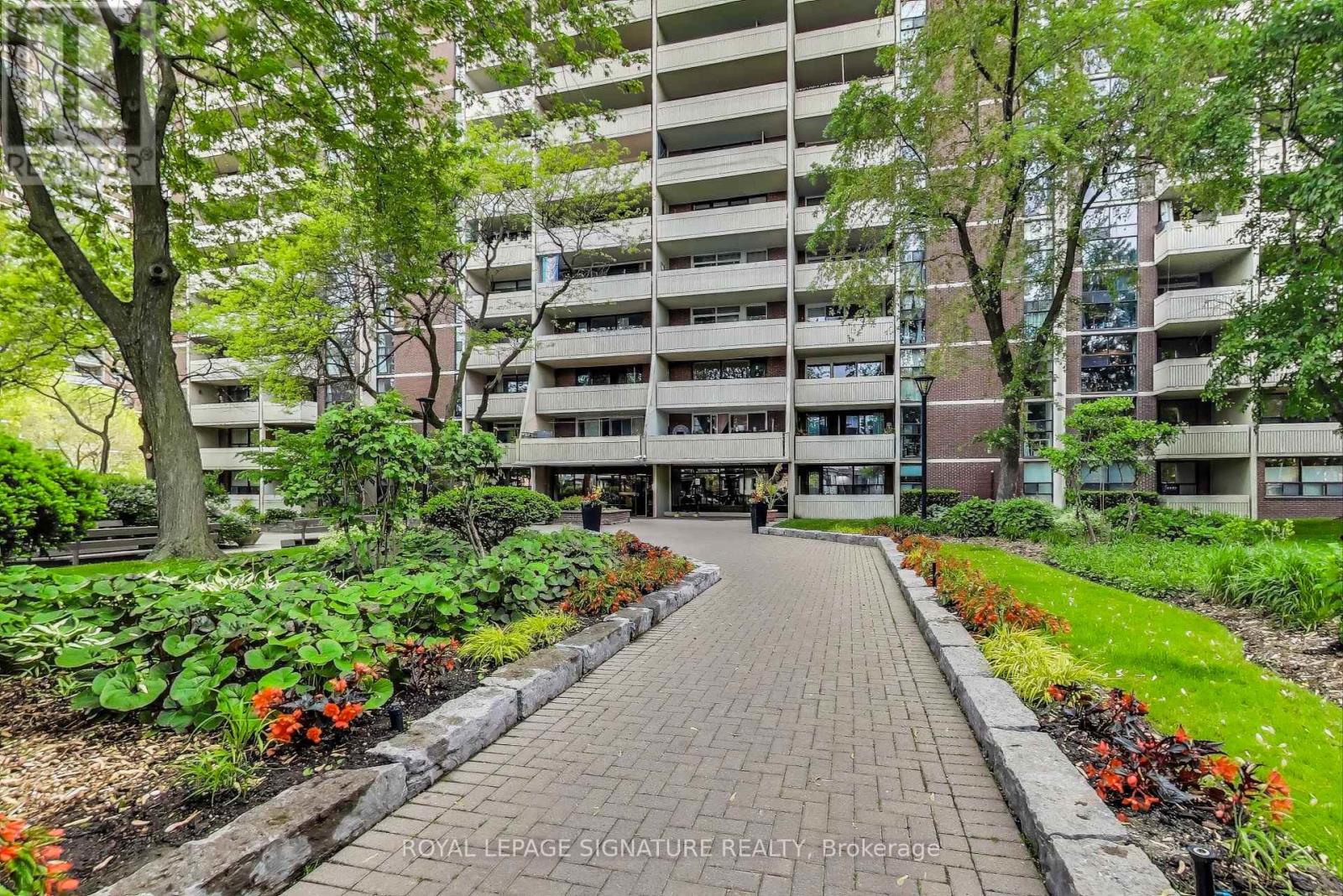 807 - 40 HOMEWOOD AVENUE, Toronto, Ontario