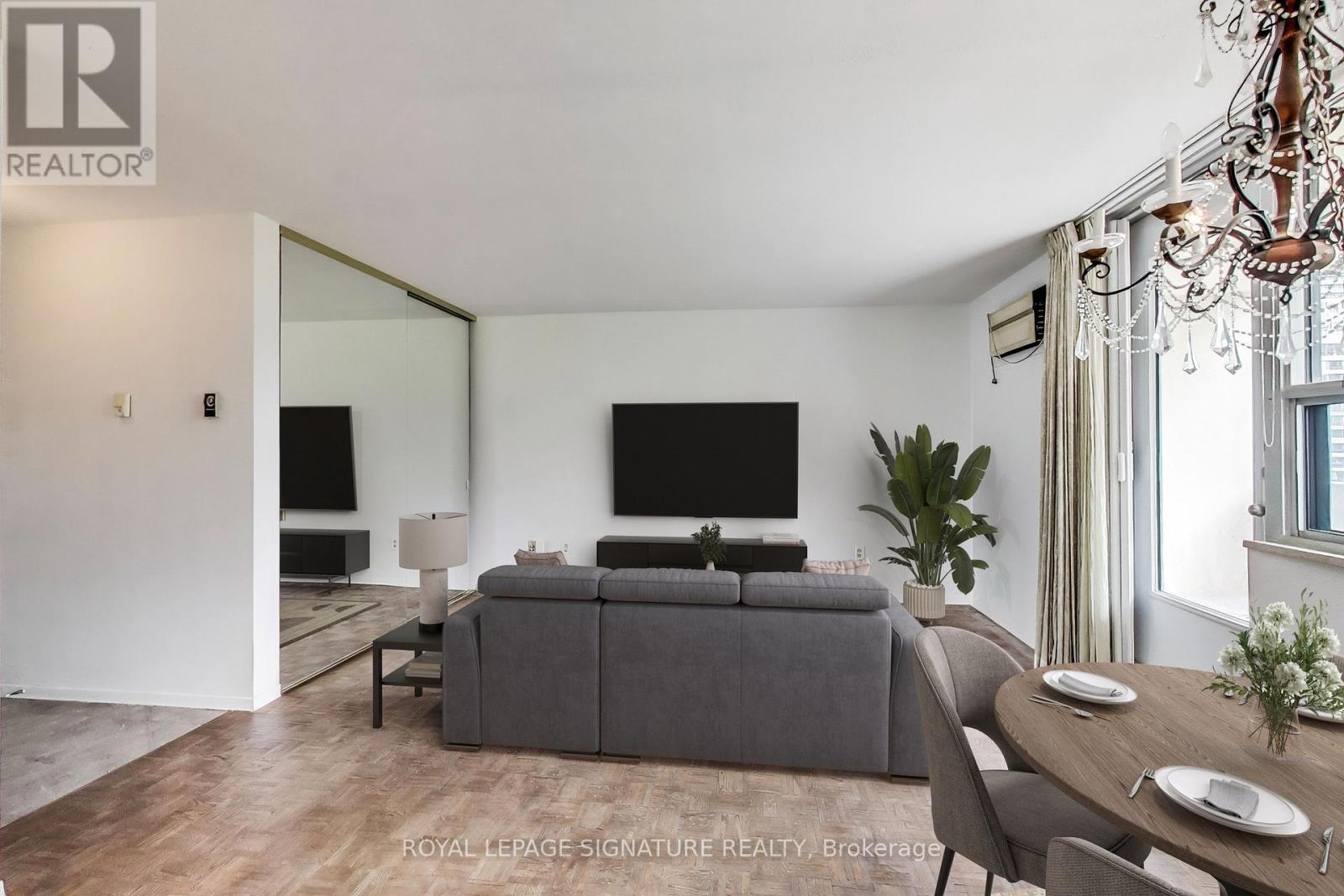 807 - 40 Homewood Avenue, Toronto, Ontario  M4Y 2K2 - Photo 4 - C12502076