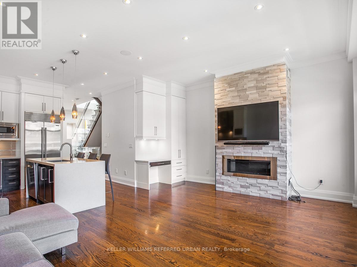 38 Cranbrooke Avenue, Toronto, Ontario  M5M 1M4 - Photo 12 - C12502088