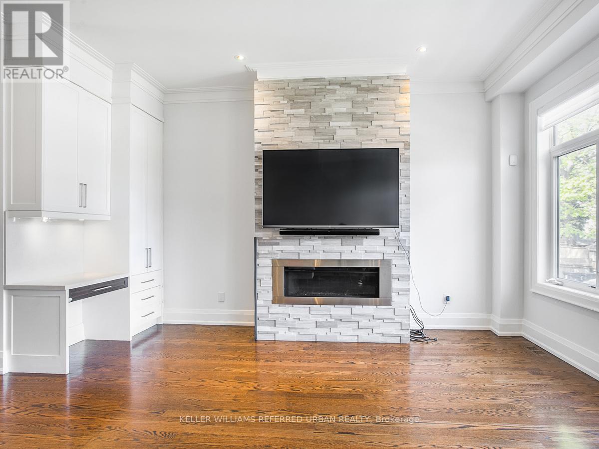 38 Cranbrooke Avenue, Toronto, Ontario  M5M 1M4 - Photo 15 - C12502088