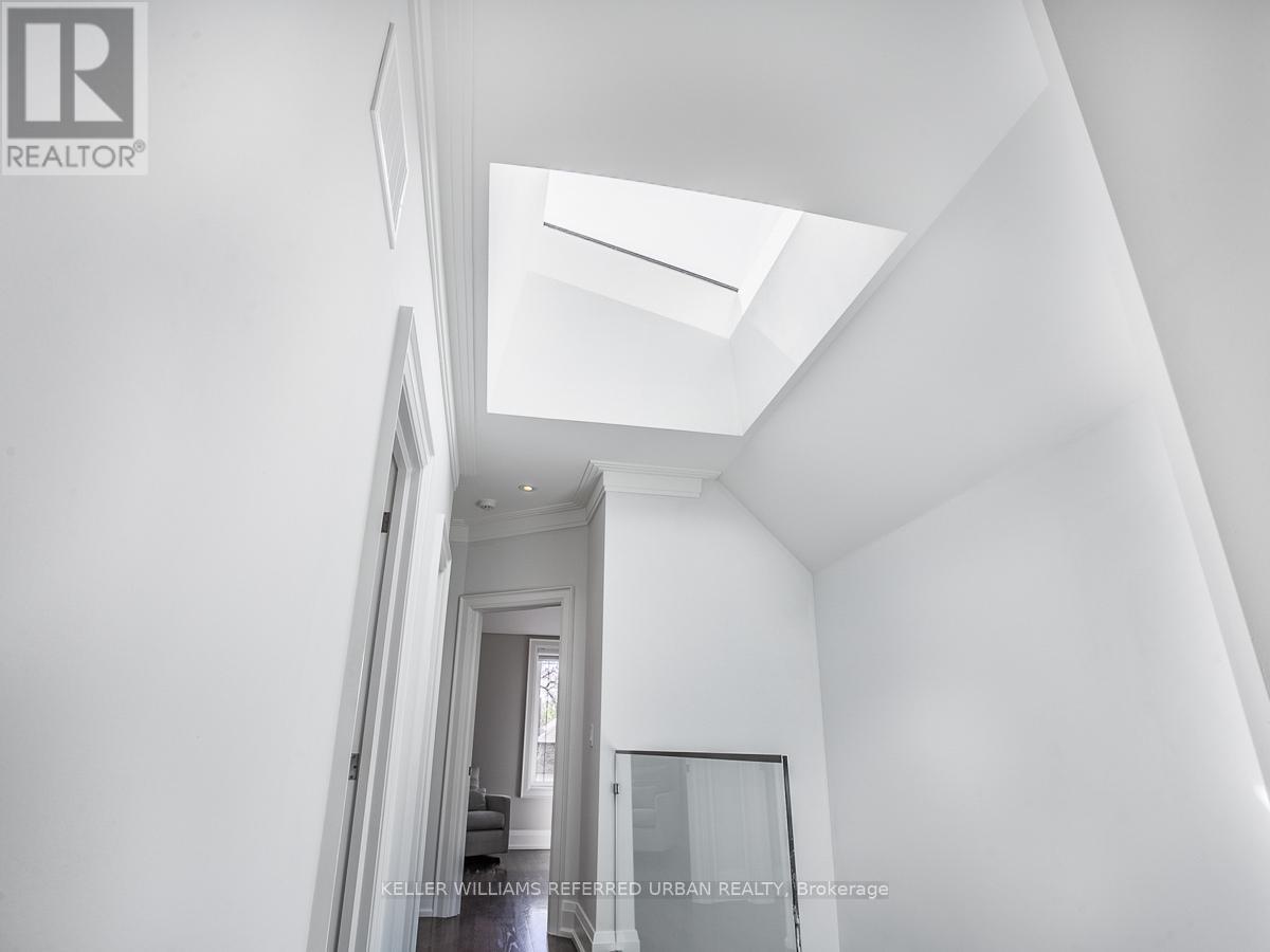 38 Cranbrooke Avenue, Toronto, Ontario  M5M 1M4 - Photo 18 - C12502088