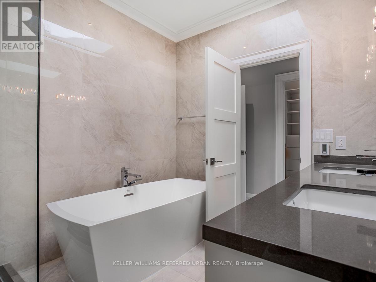 38 Cranbrooke Avenue, Toronto, Ontario  M5M 1M4 - Photo 23 - C12502088