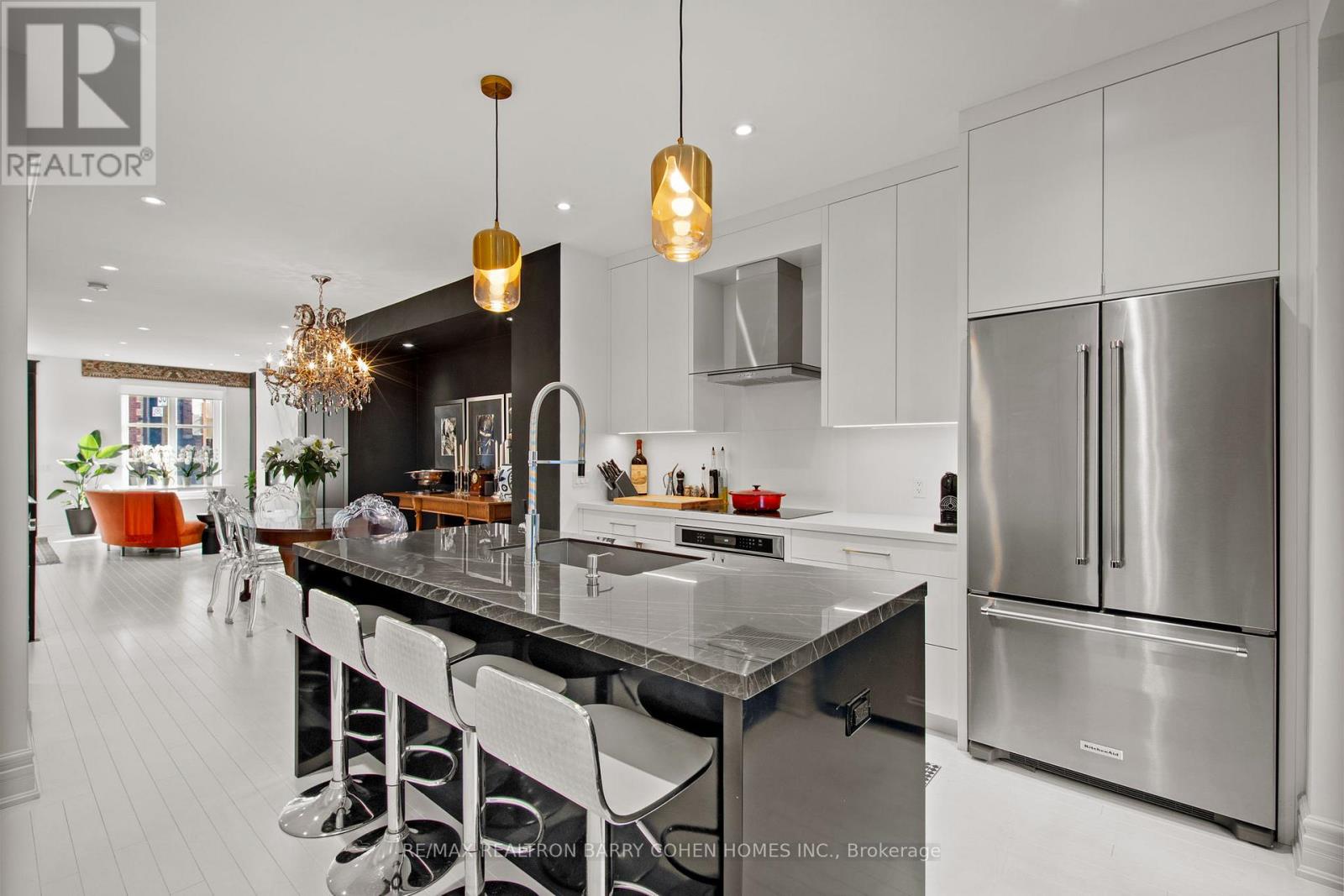 42 Berryman Street, Toronto, Ontario  M5R 1M6 - Photo 10 - C12502122