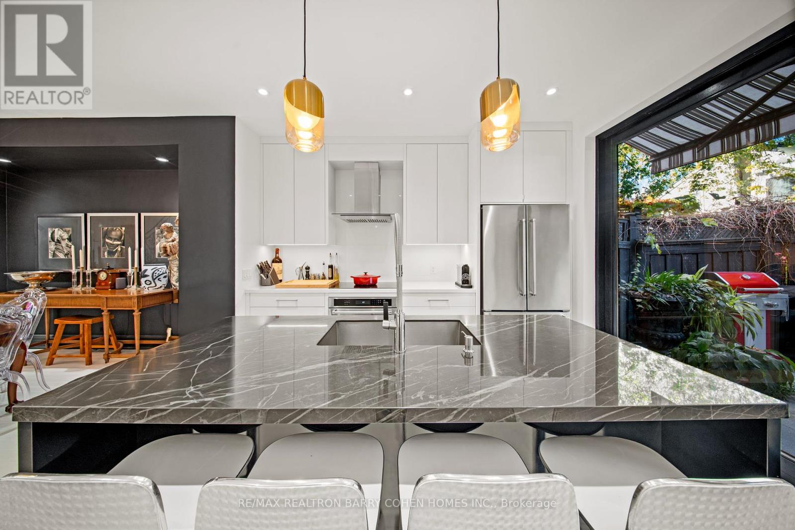 42 Berryman Street, Toronto, Ontario  M5R 1M6 - Photo 11 - C12502122