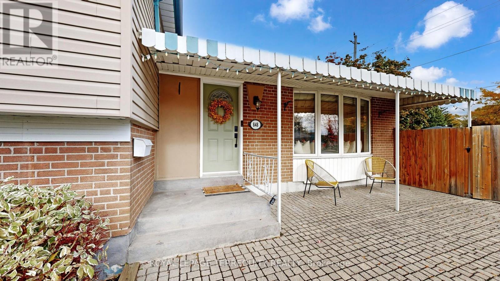 848 Liverpool Road, Pickering, Ontario  L1W 1S4 - Photo 2 - E12501904