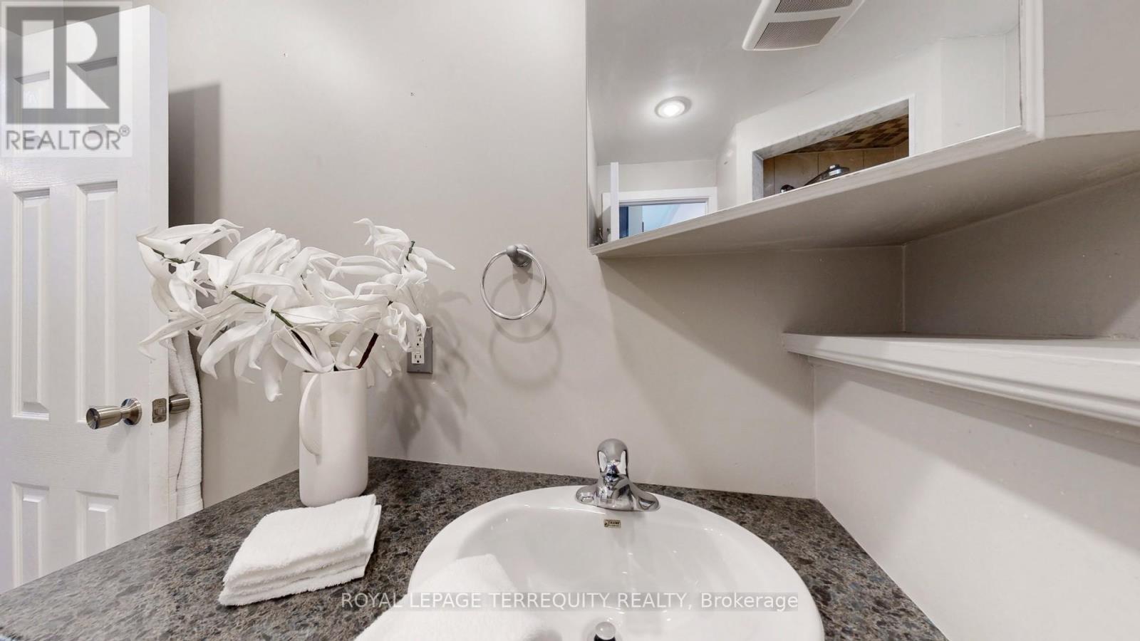 848 Liverpool Road, Pickering, Ontario  L1W 1S4 - Photo 36 - E12501904