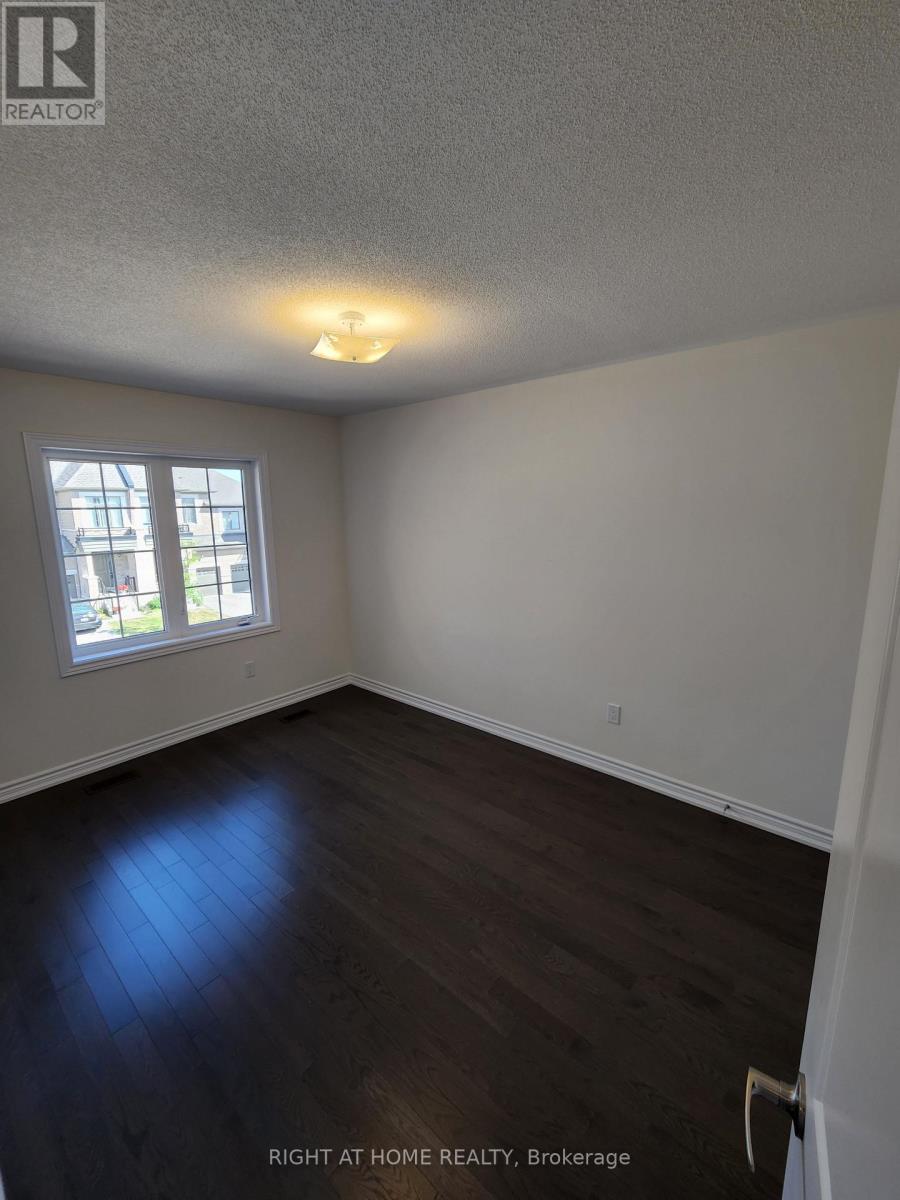 21 Coho Drive N, Whitby, Ontario  L1P 0K4 - Photo 11 - E12501922