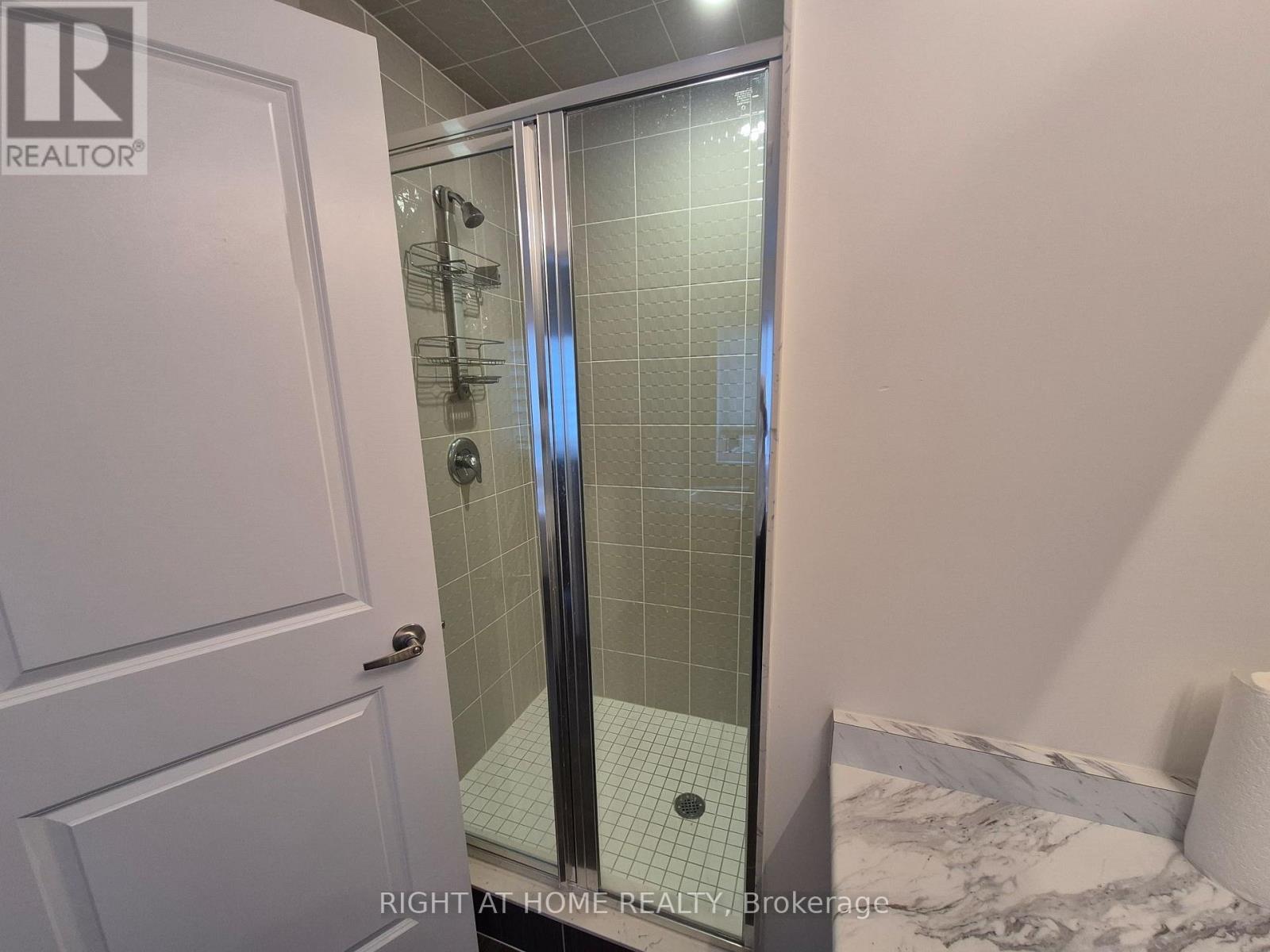 21 Coho Drive N, Whitby, Ontario  L1P 0K4 - Photo 13 - E12501922