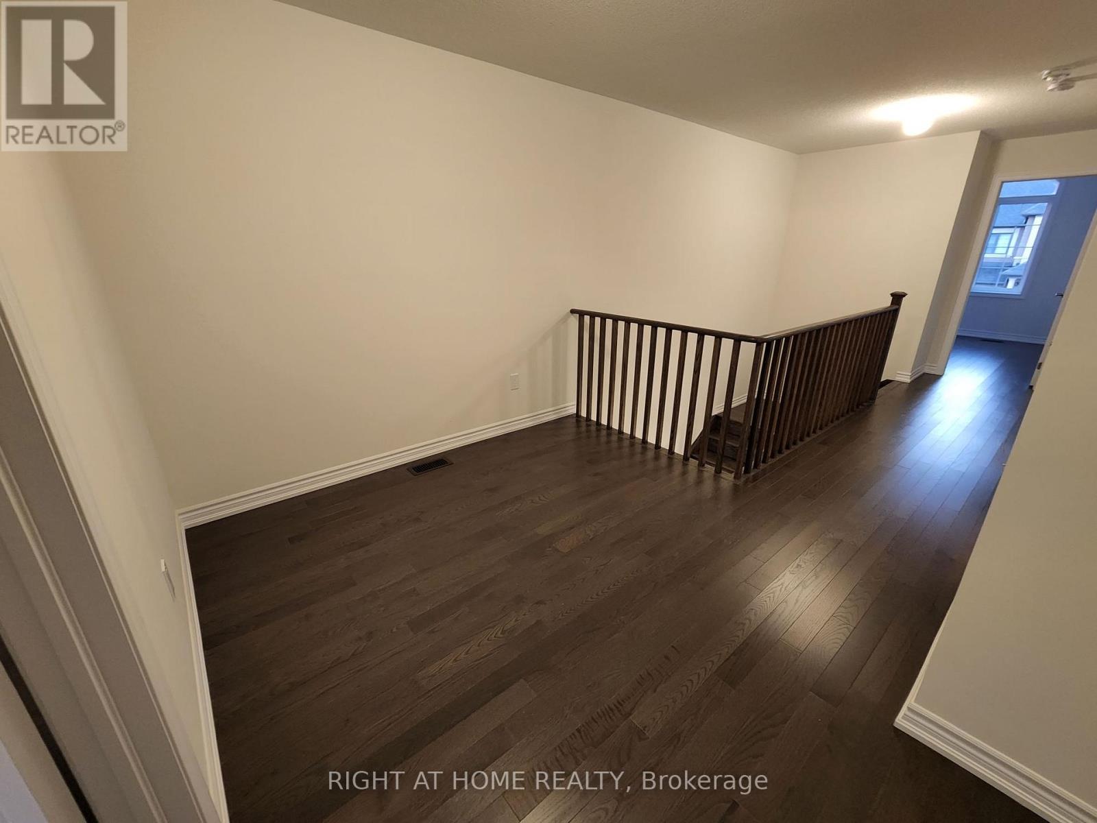 21 Coho Drive N, Whitby, Ontario  L1P 0K4 - Photo 5 - E12501922