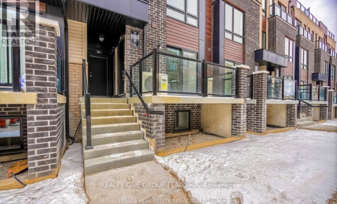 22 - 25 Priya Lane, Toronto, Ontario  M1B 1E7 - Photo 2 - E12501952