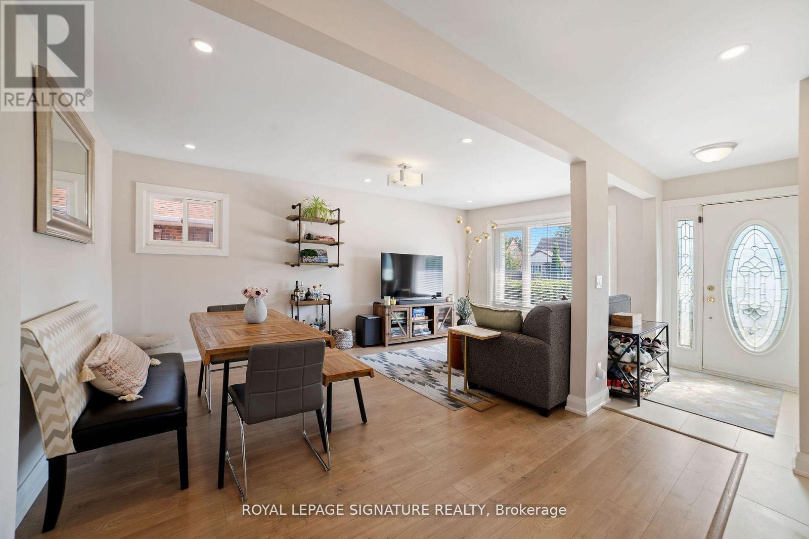 Main - 1528 Pharmacy Avenue, Toronto, Ontario  M1R 2K2 - Photo 4 - E12502116