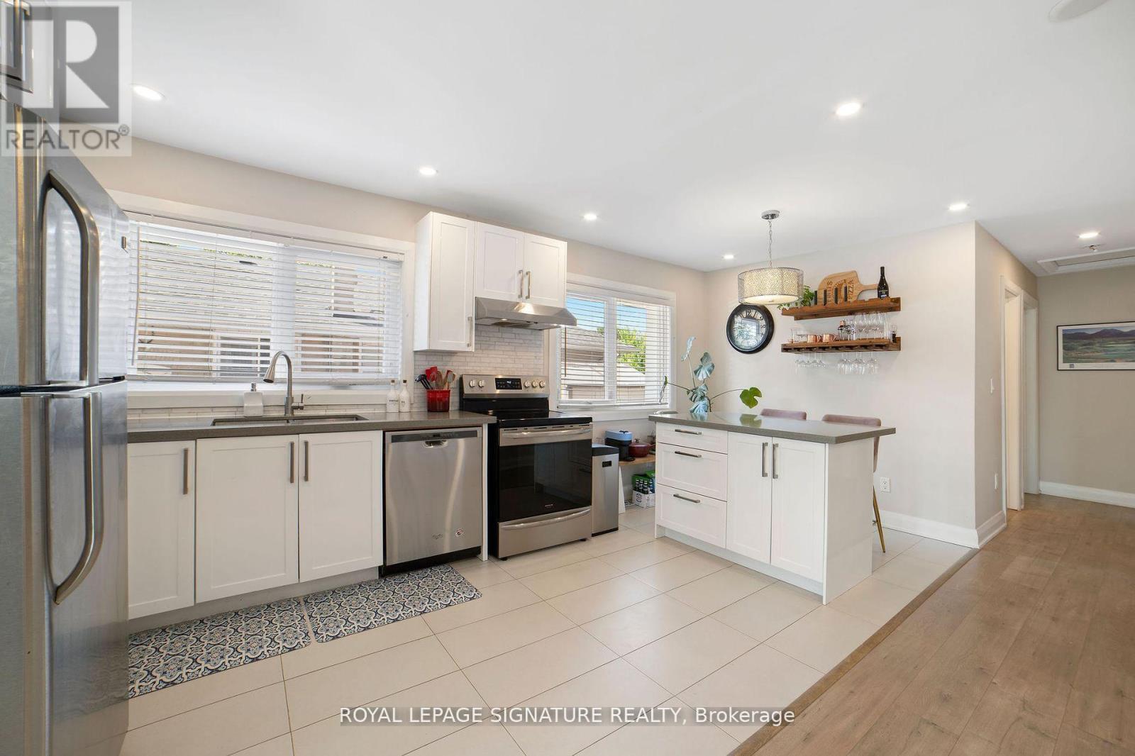 Main - 1528 Pharmacy Avenue, Toronto, Ontario  M1R 2K2 - Photo 6 - E12502116