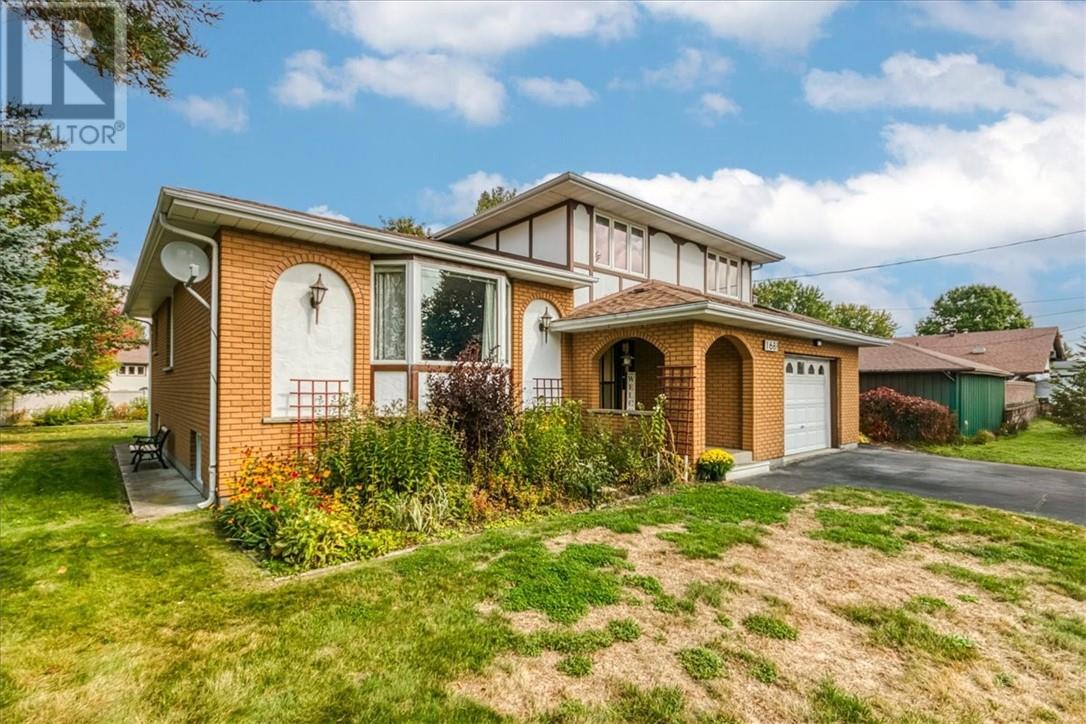 1688 Richard Street, Val Caron, Ontario