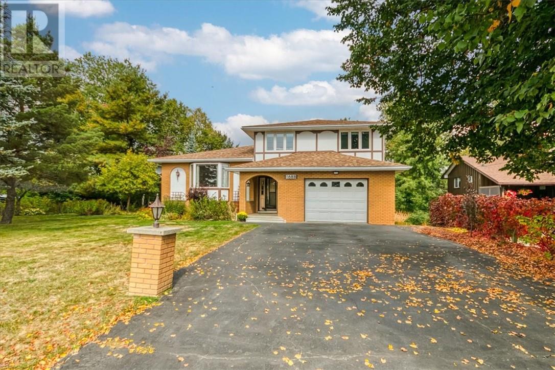 1688 Richard Street, Val Caron, Ontario  P3N 1H2 - Photo 4 - 2125466