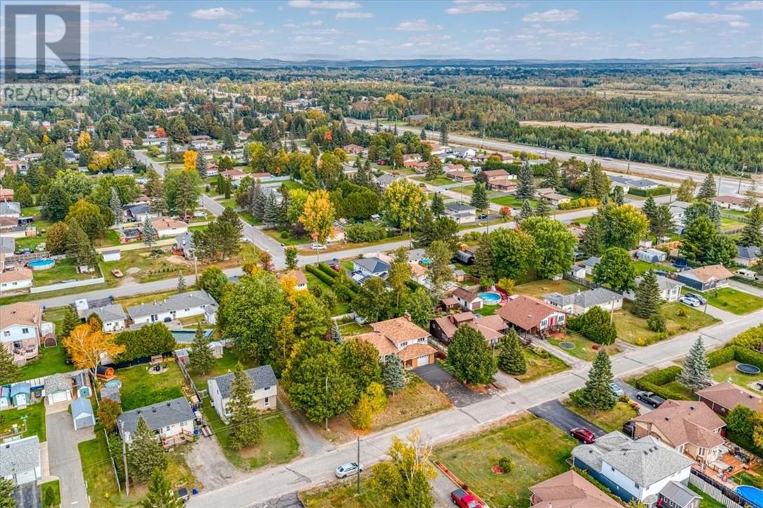 1688 Richard Street, Val Caron, Ontario  P3N 1H2 - Photo 45 - 2125466