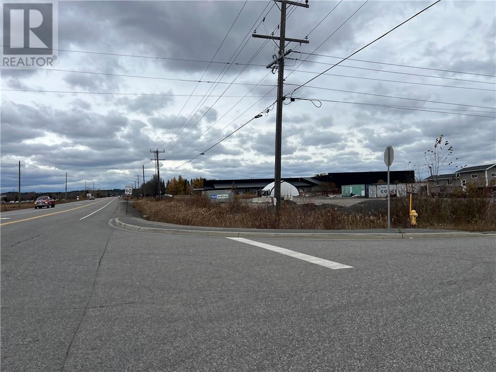 3656 Ford Drive, Chelmsford, Ontario P0M 1L0 - Photo 3 - 2125452