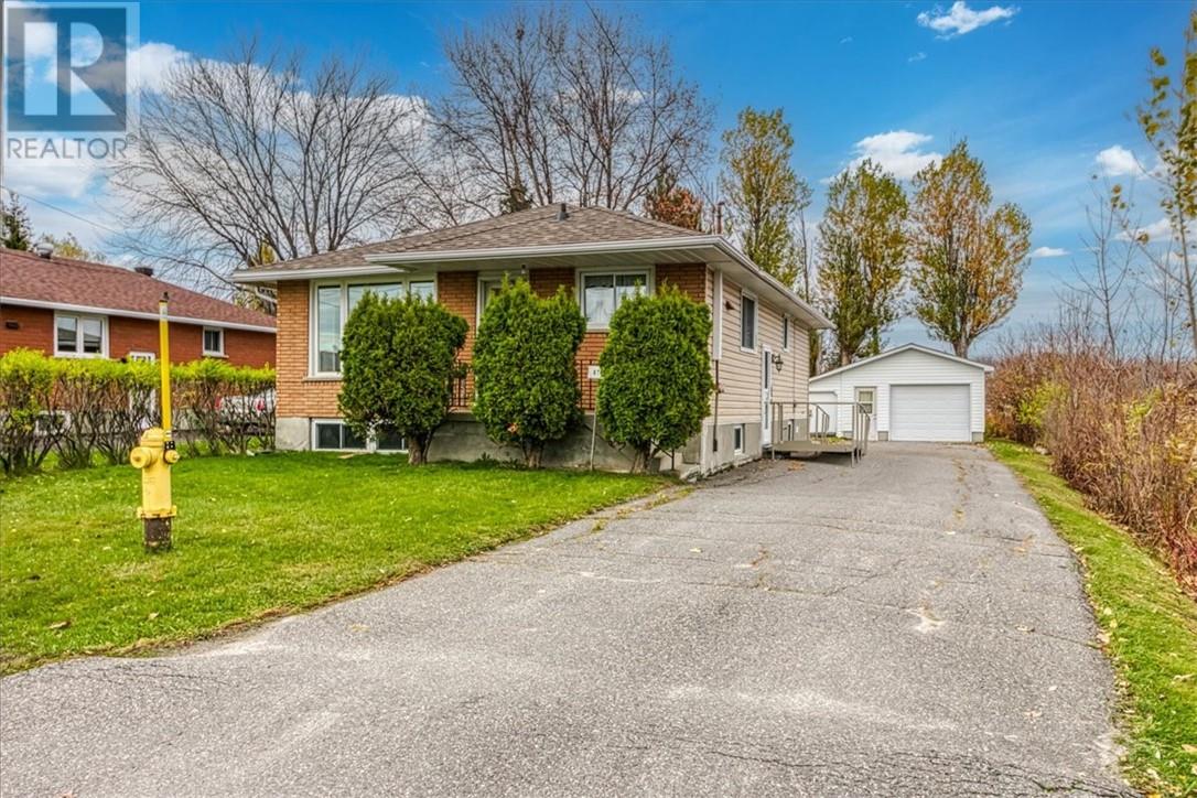 874 Sunnybrae Avenue, Sudbury, Ontario