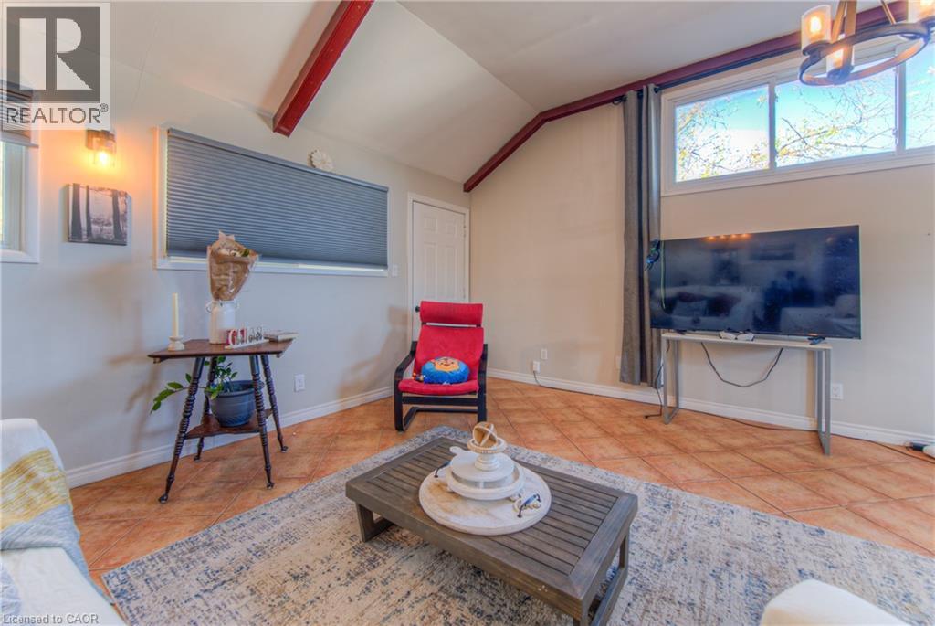 495 Melvin Avenue, Hamilton, Ontario  L8H 2L9 - Photo 11 - 40784626