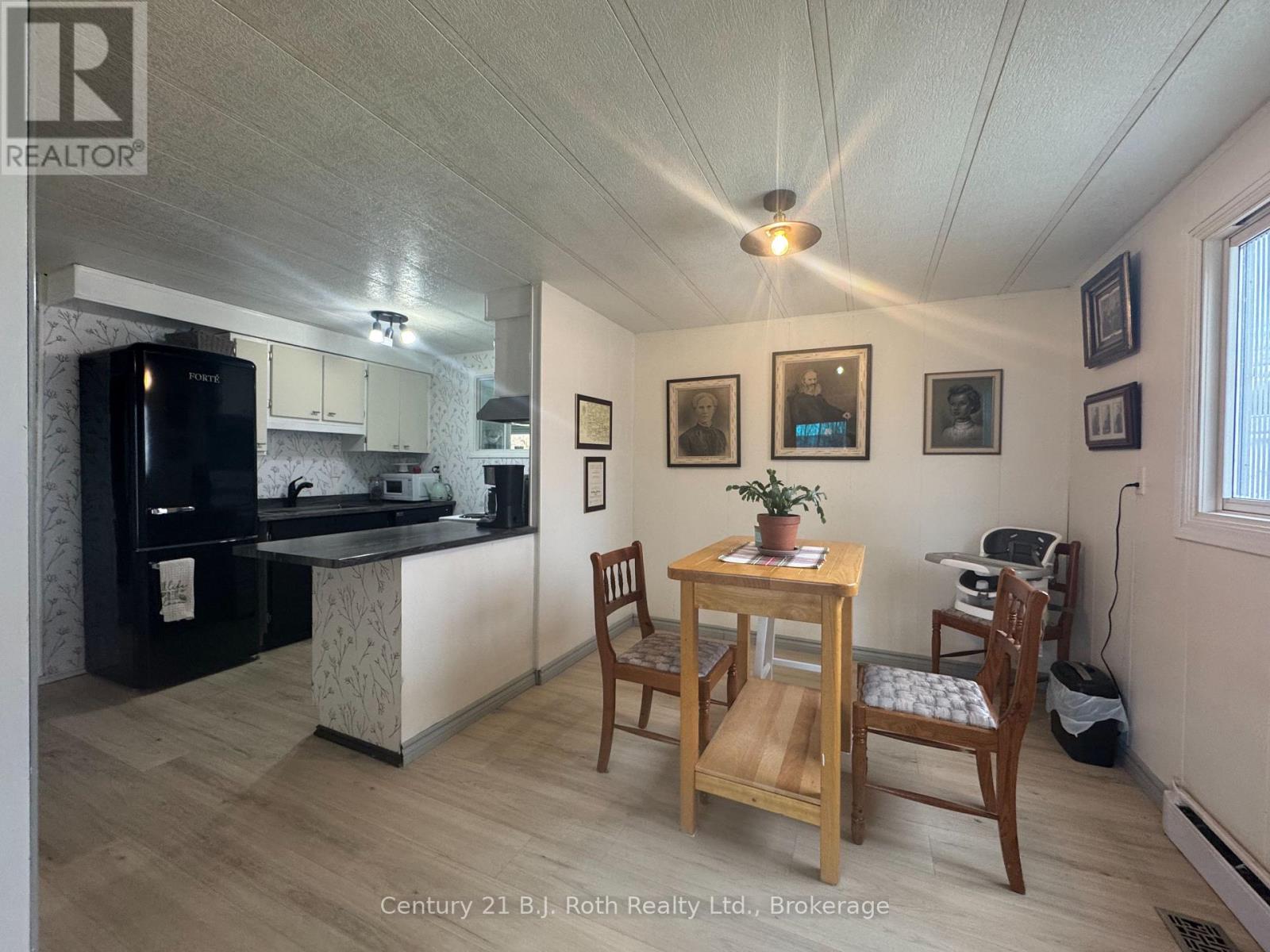 14 Muir Drive, Oro-Medonte, Ontario  L3V 0P9 - Photo 12 - S12502210