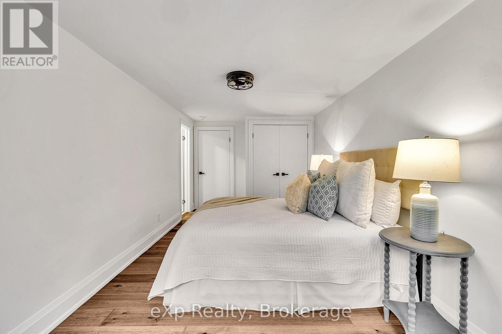 877 Kingsway Drive, Burlington, Ontario  L7T 3H8 - Photo 29 - W12502274