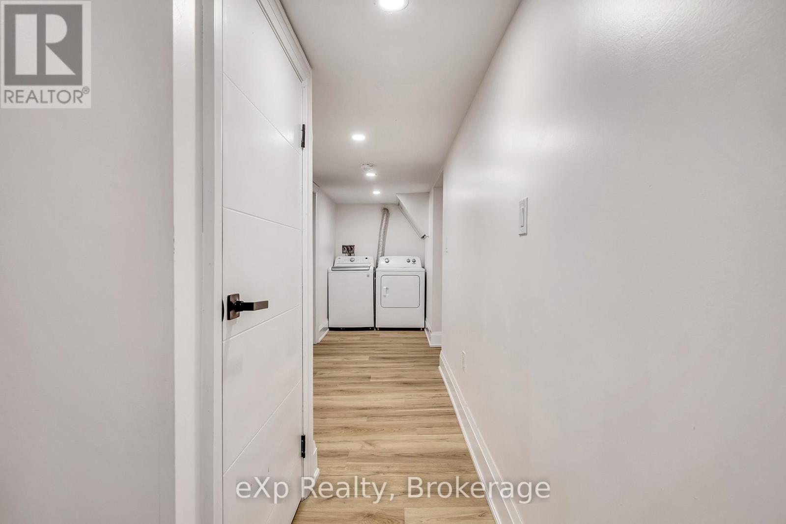 877 Kingsway Drive, Burlington, Ontario  L7T 3H8 - Photo 41 - W12502274