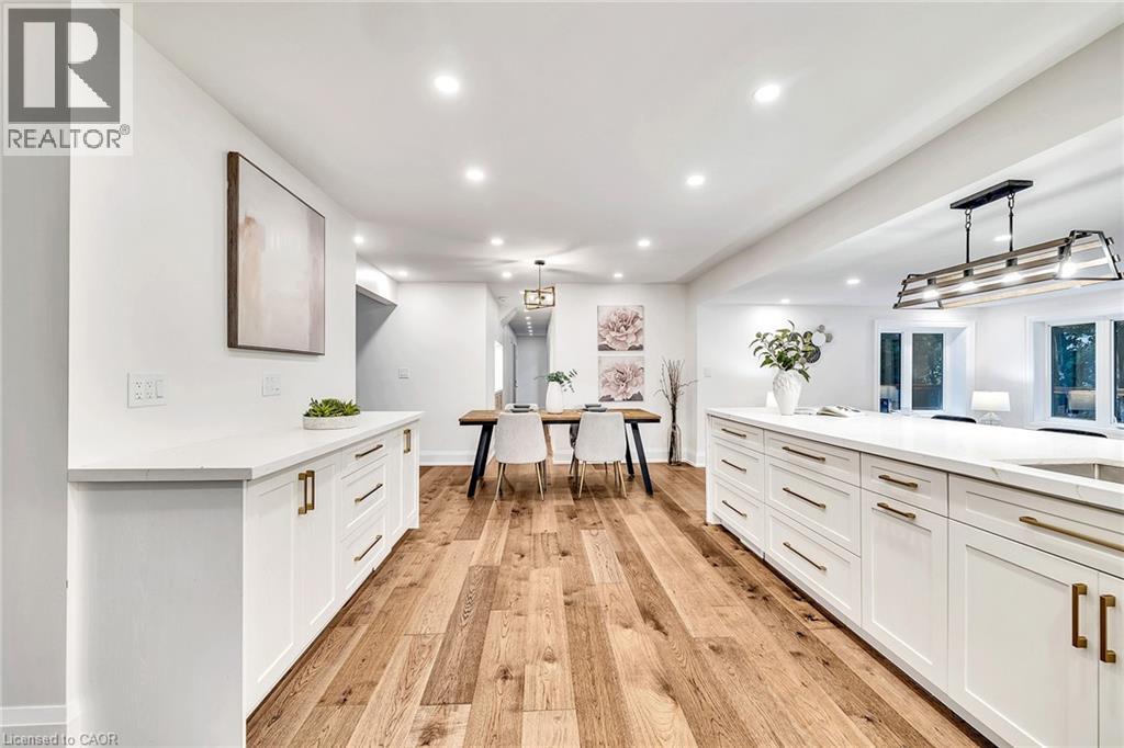 877 Kingsway Drive, Burlington, Ontario  L7T 3H8 - Photo 8 - 40781238