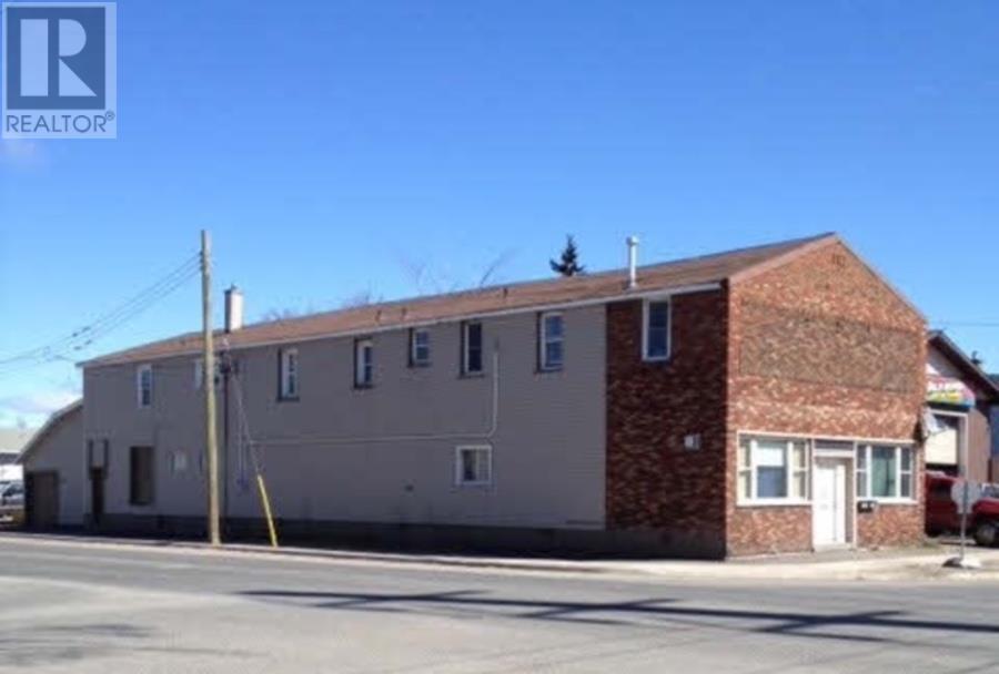 254 Wallace Ter, Sault Ste. Marie, Ontario P6C 1K7 - Photo 2 - SM252723