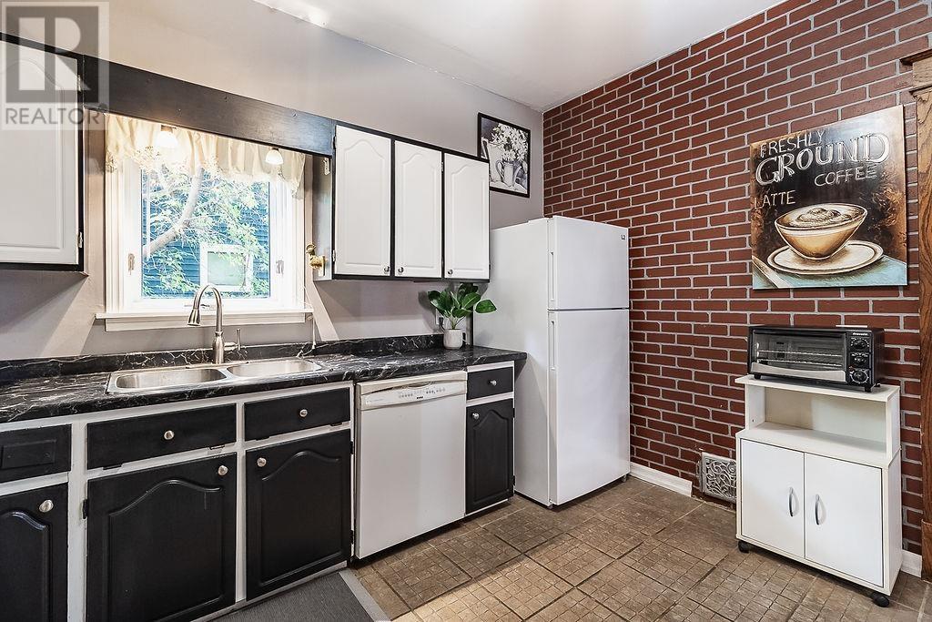 163 Kohler St, Sault Ste. Marie, Ontario  P6A 3V2 - Photo 17 - SM252814