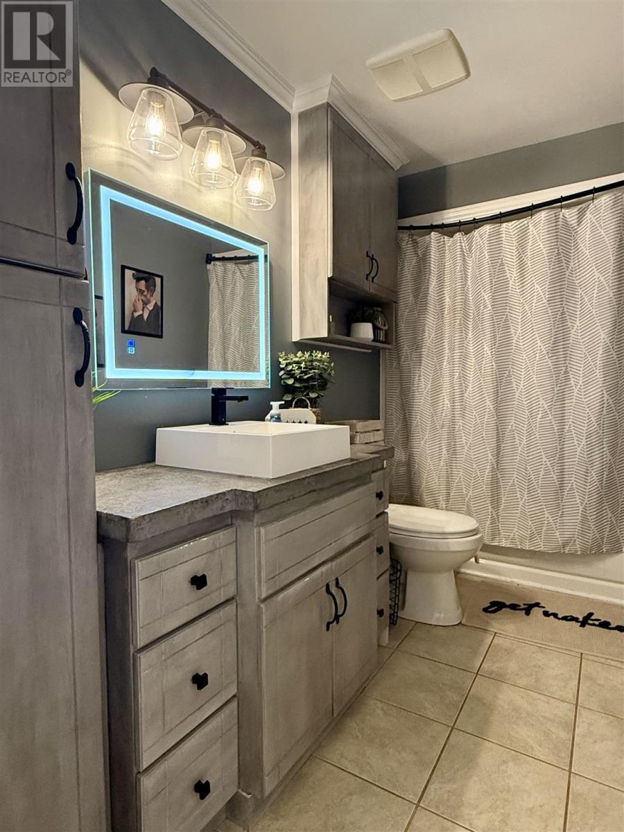 26 Hart Rd, Elliot Lake, Ontario  P5A 1R1 - Photo 31 - SM253082