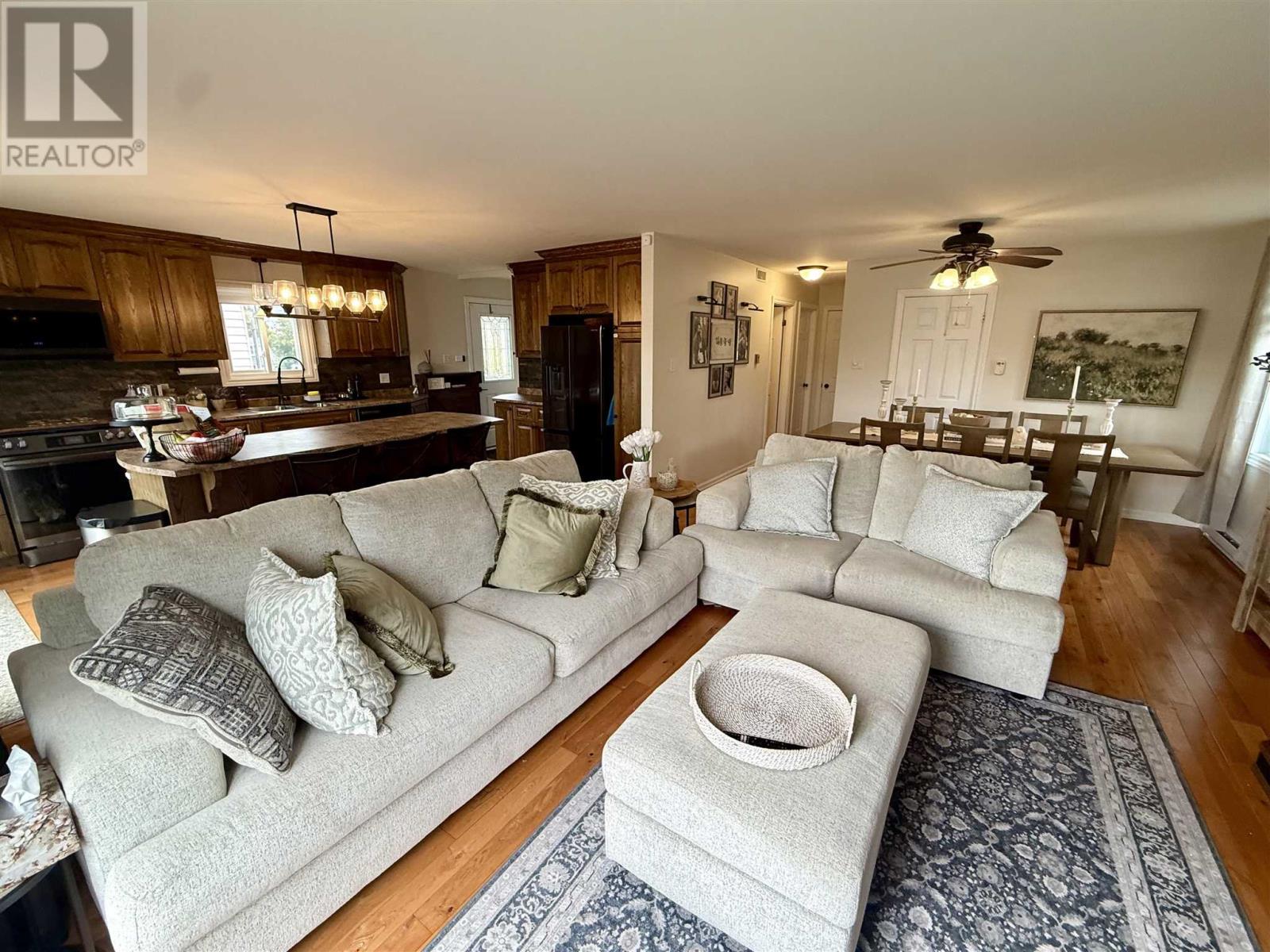 26 Hart Rd, Elliot Lake, Ontario  P5A 1R1 - Photo 30 - SM253082