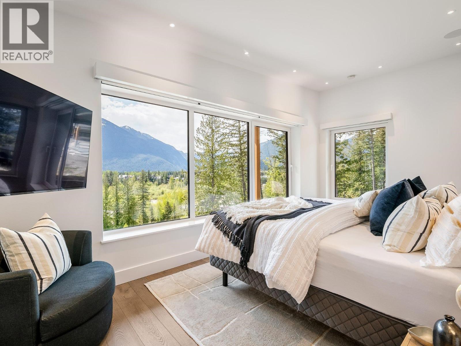 7667 Cerulean Drive, Pemberton, British Columbia  V0N 2L3 - Photo 22 - R3063766