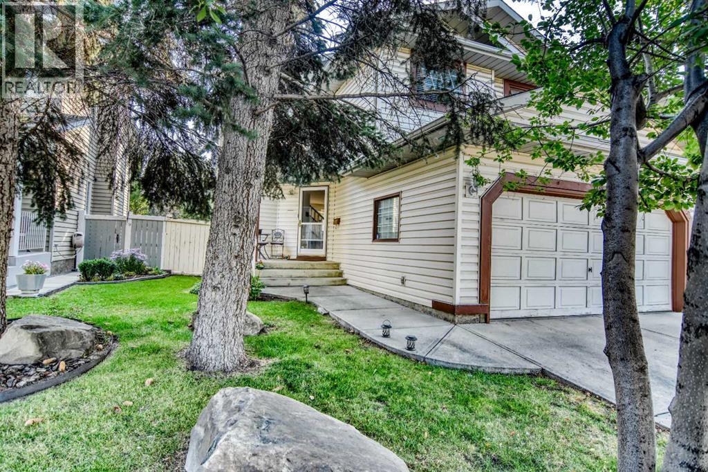 14954 Mt Mckenzie Drive Se, Calgary, Alberta  T2Z 2L4 - Photo 2 - A2254665