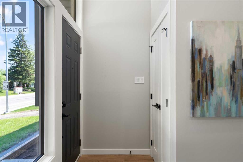 1039 Lake Bonavista Drive Se, Calgary, Alberta  T2J 0N8 - Photo 2 - A2262749