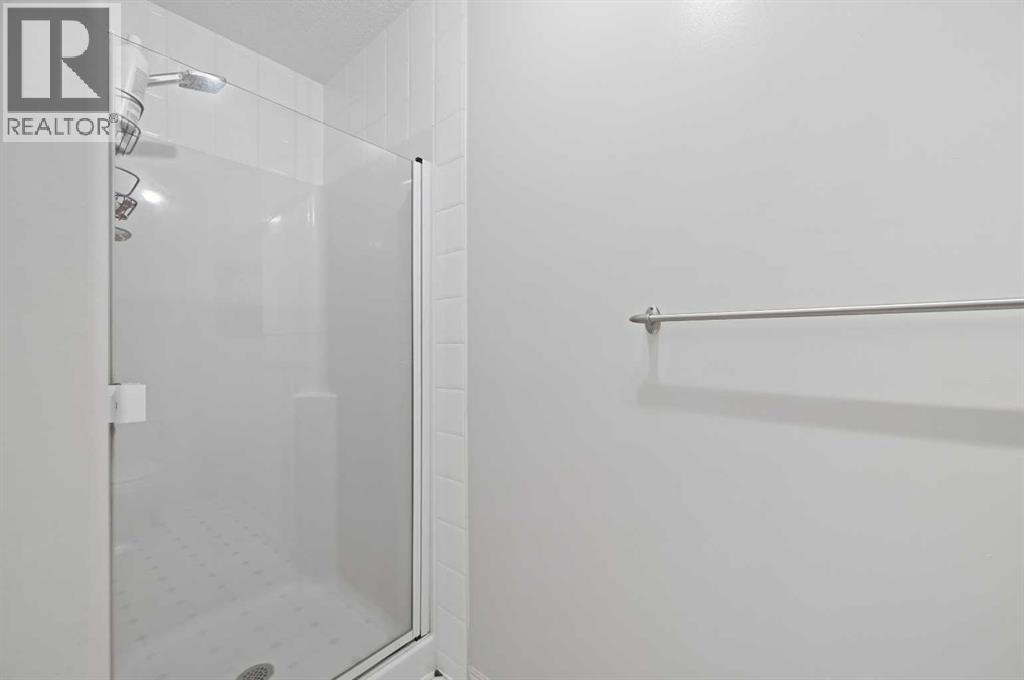 41 Strathridge Crescent Sw, Calgary, Alberta  T3H 3R9 - Photo 27 - A2267148