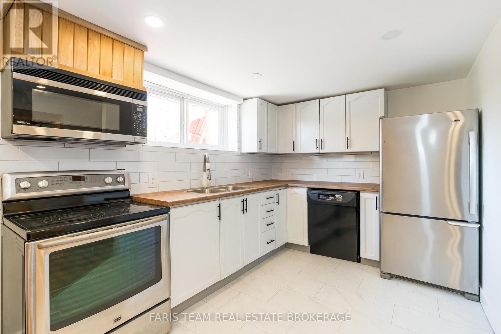 2003 Inglewood Drive, Innisfil, Ontario  L9S 1Z1 - Photo 18 - N12501810