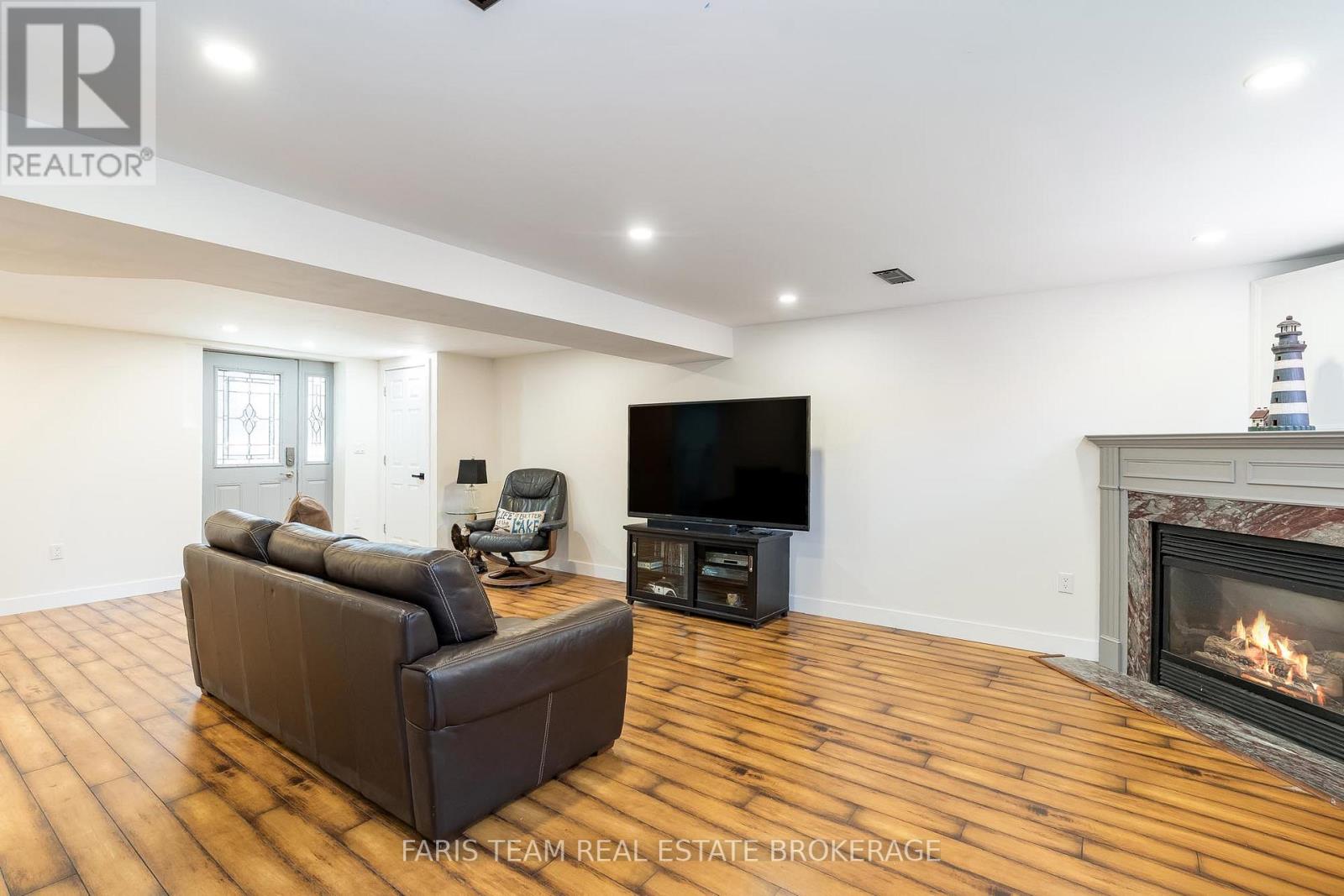 2003 Inglewood Drive, Innisfil, Ontario  L9S 1Z1 - Photo 22 - N12501810