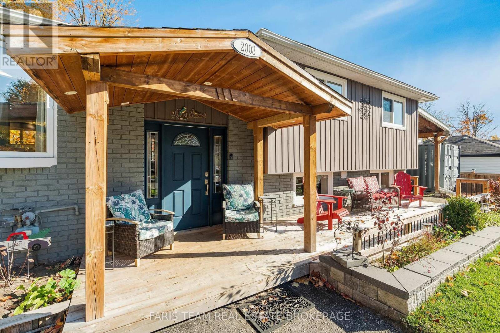 2003 Inglewood Drive, Innisfil, Ontario  L9S 1Z1 - Photo 4 - N12501810