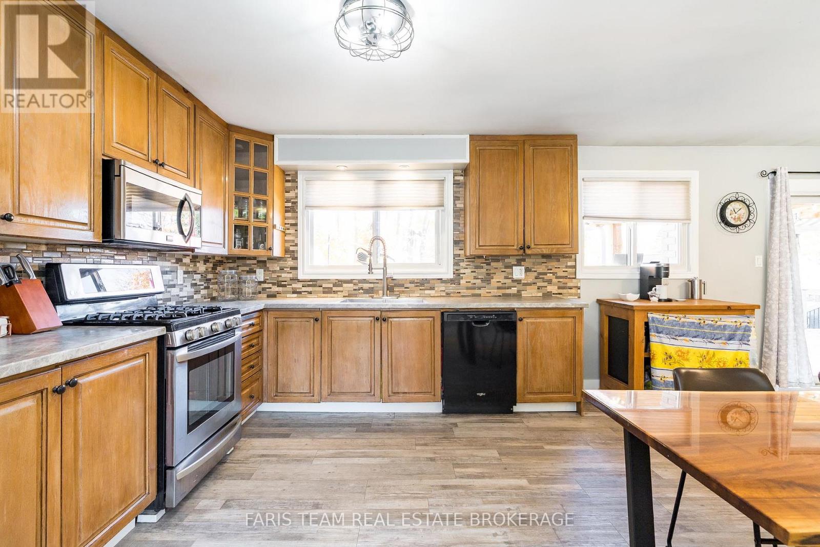 2003 Inglewood Drive, Innisfil, Ontario  L9S 1Z1 - Photo 8 - N12501810