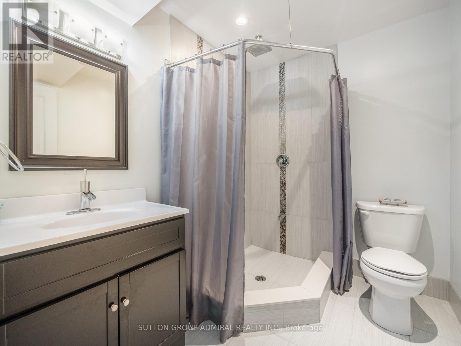 232 Luca Avenue, Vaughan, Ontario  L6A 0X3 - Photo 32 - N12501812